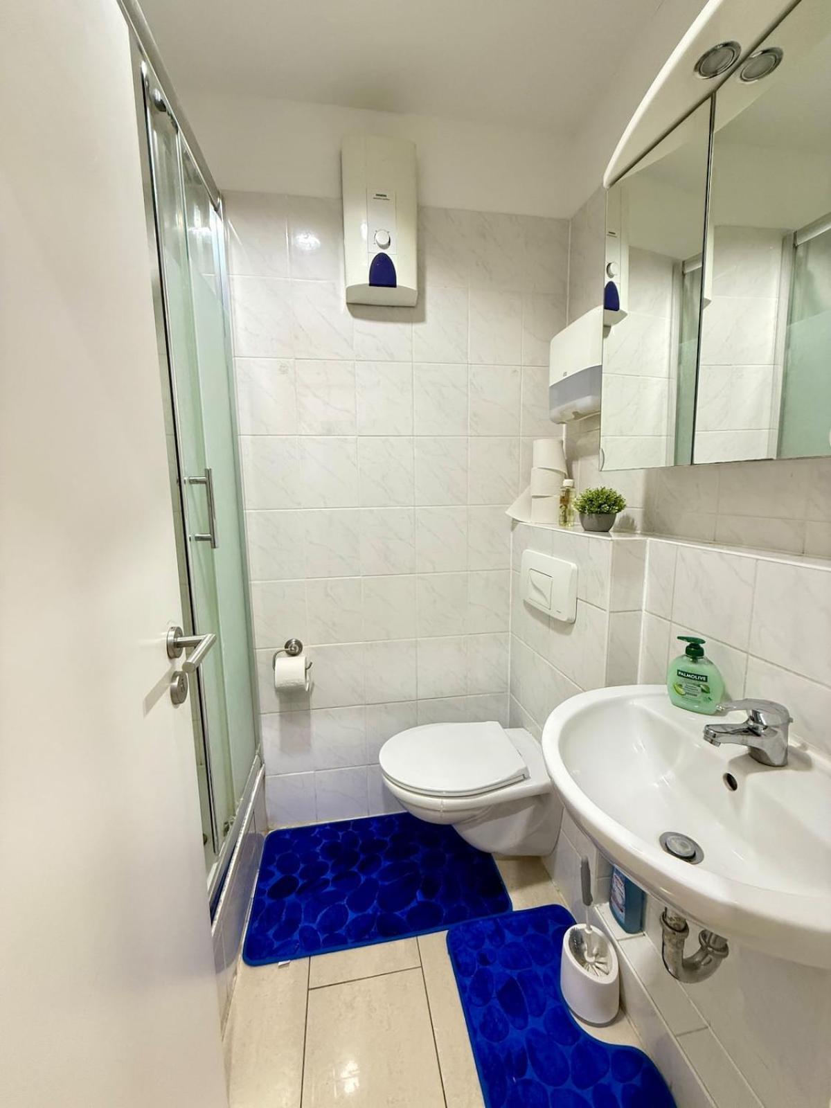 Appartement Serviced-apartment Im Herzen Von Berlijn